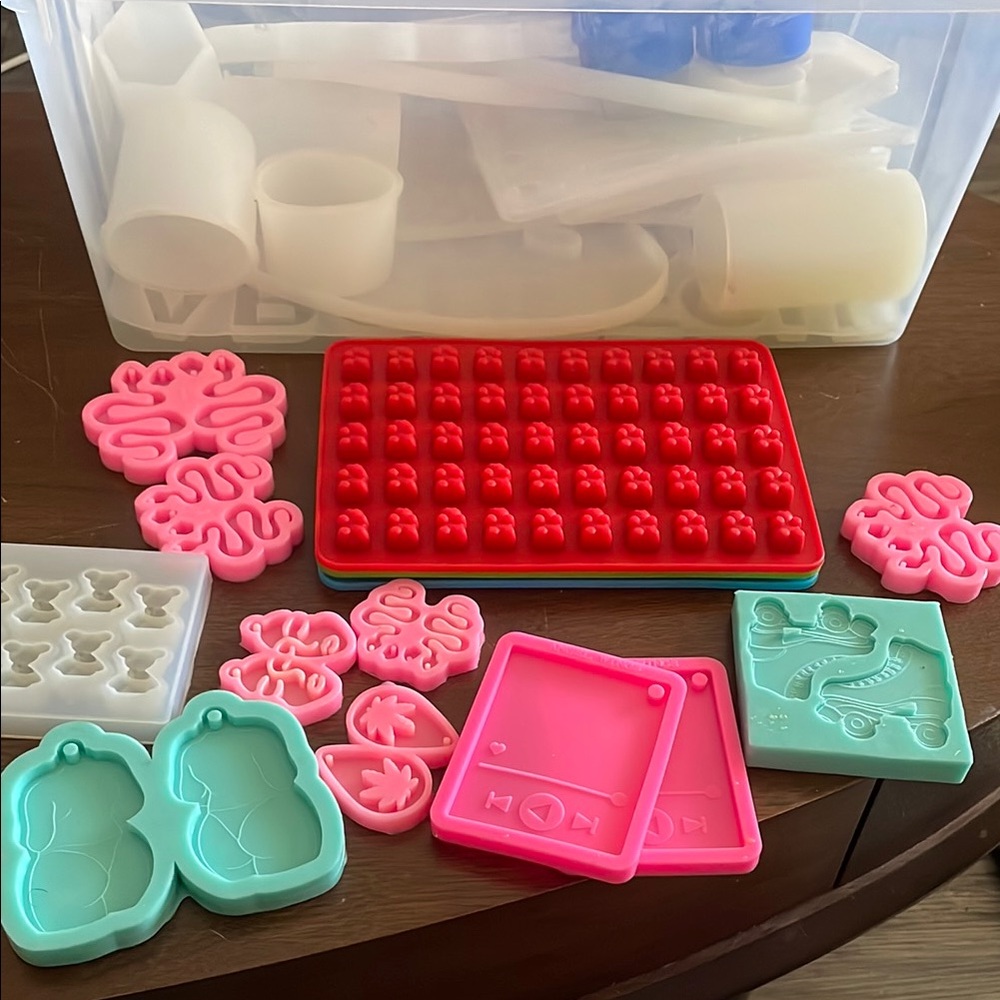 CRAFT SUPPLIES Silicone Resin Molds Earrings Keychain Kit Set Paint Palette Shot